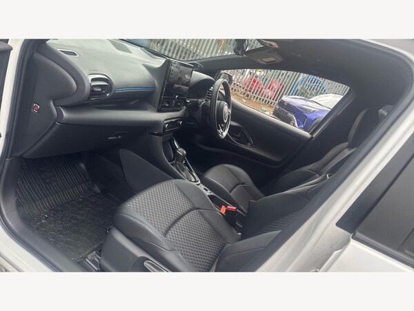 Used Toyota Yaris 2024 for sale - 76200037: Photo 12