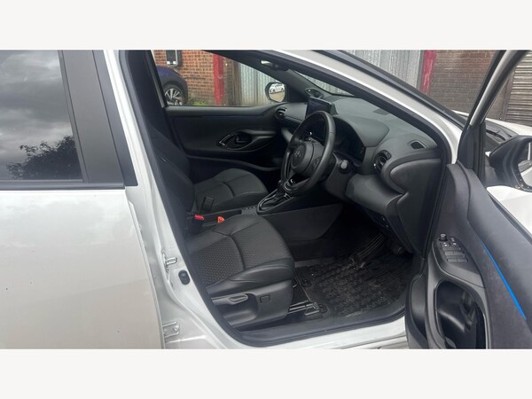 Used Toyota Yaris 2024 for sale - 76200037: Photo 13