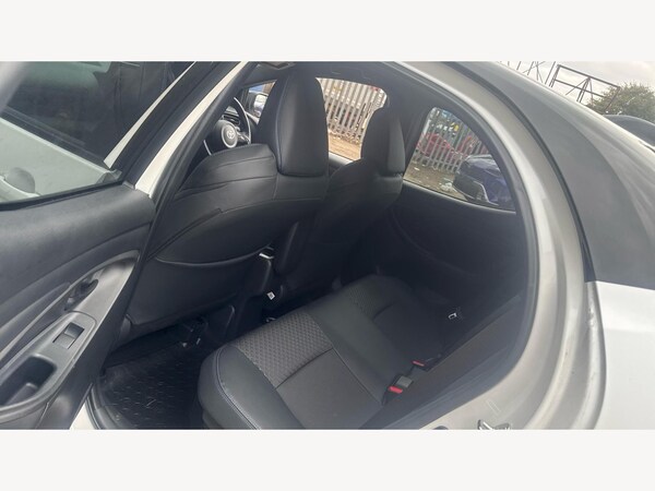 Used Toyota Yaris 2024 for sale - 76200037: Photo 15