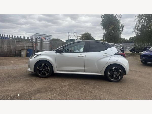 Used Toyota Yaris 2024 for sale - 76200037: Photo 19