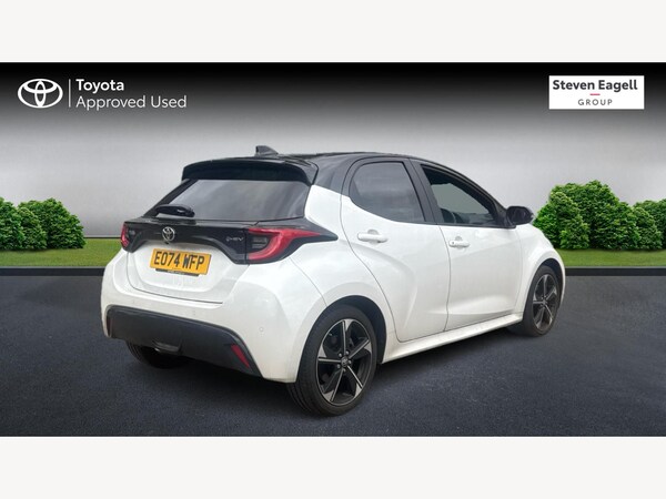 Used Toyota Yaris 2024 for sale - 76200037: Photo 2
