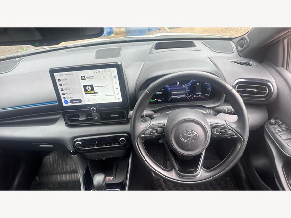 Used Toyota Yaris 2024 for sale - 76200037: Photo 7