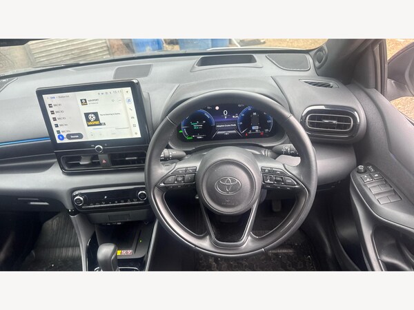Used Toyota Yaris 2024 for sale - 76200037: Photo 8
