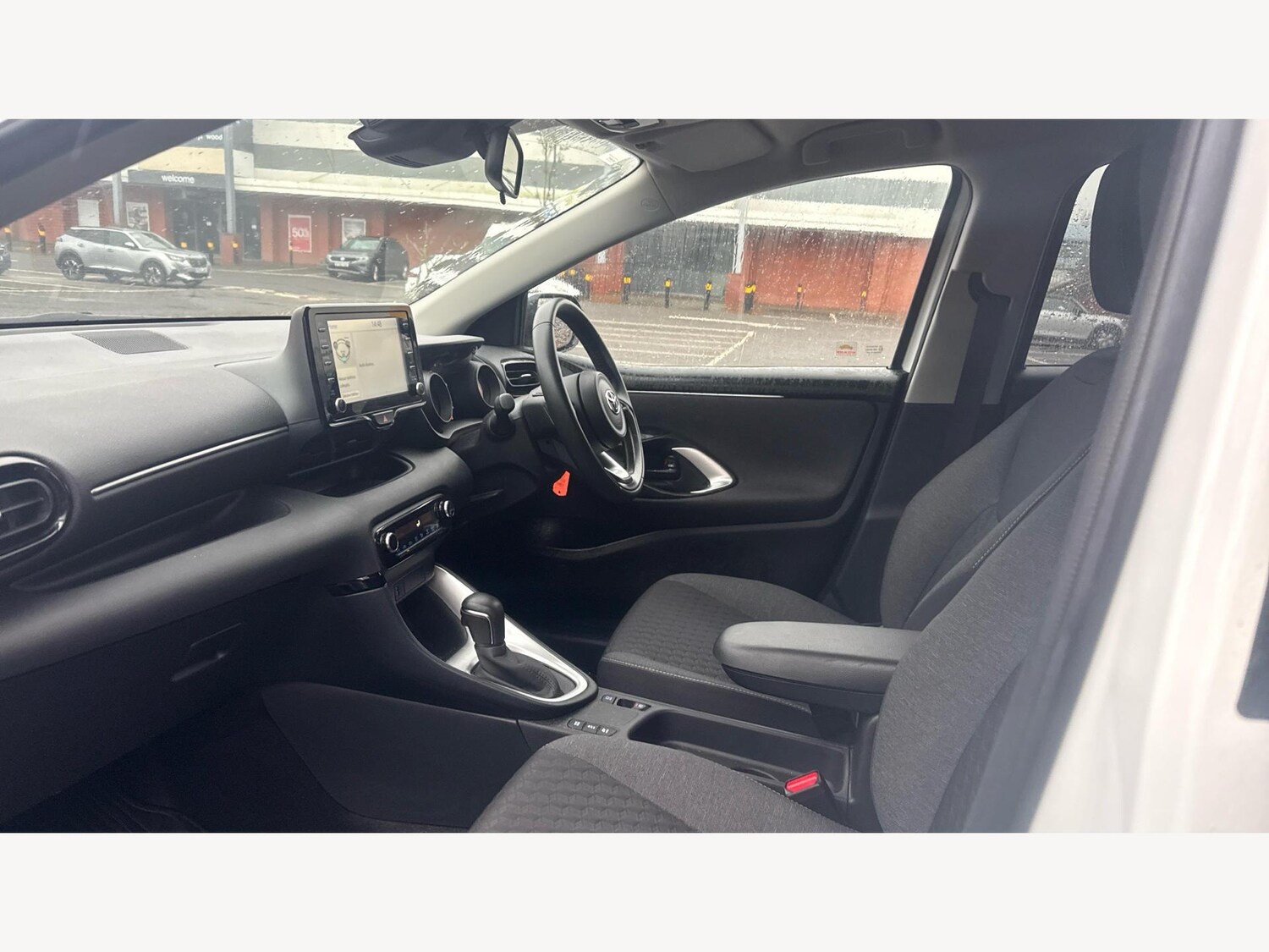 Used Toyota Yaris for sale - 77807805: Photo 12