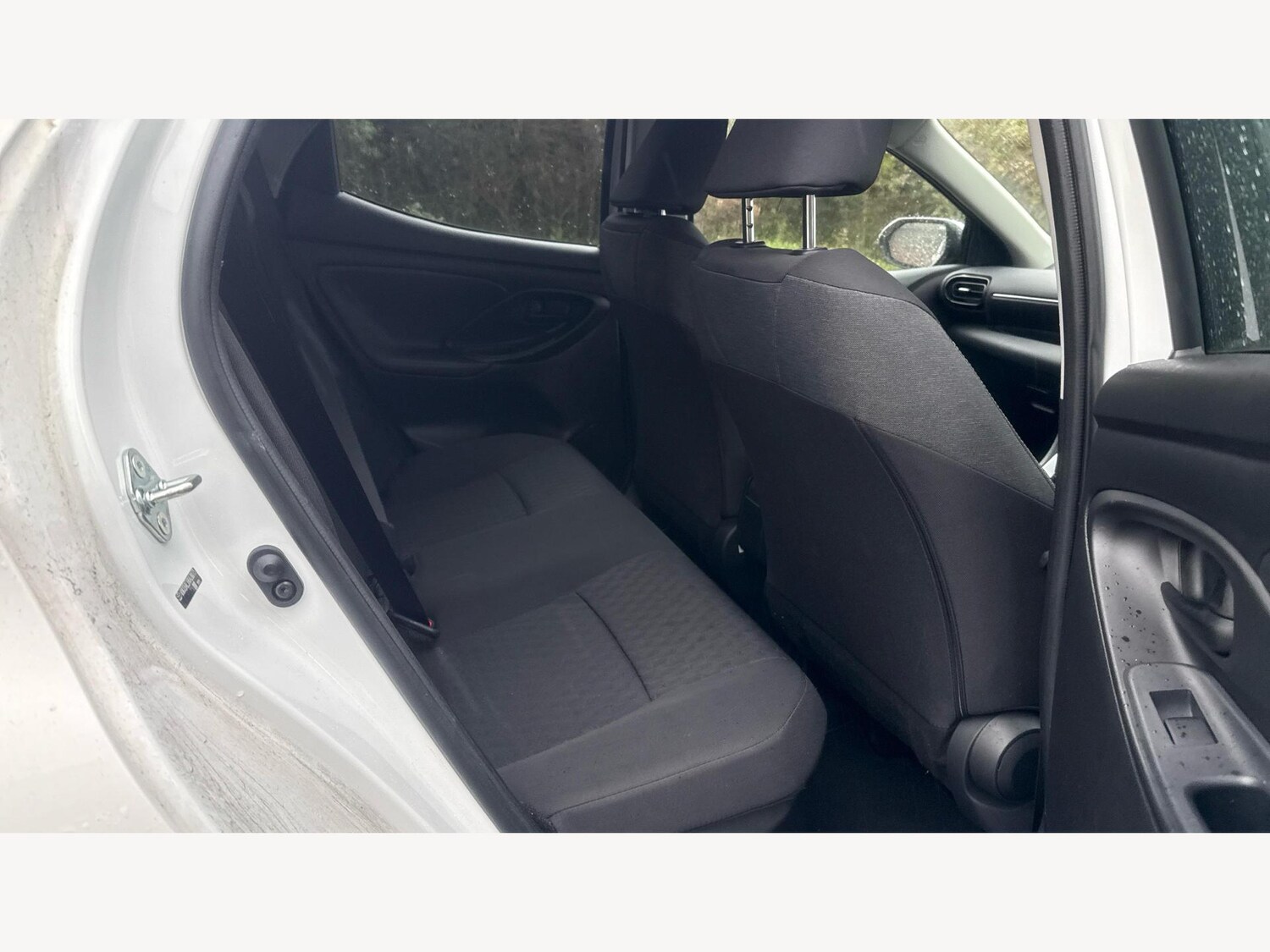 Used Toyota Yaris for sale - 77807805: Photo 14