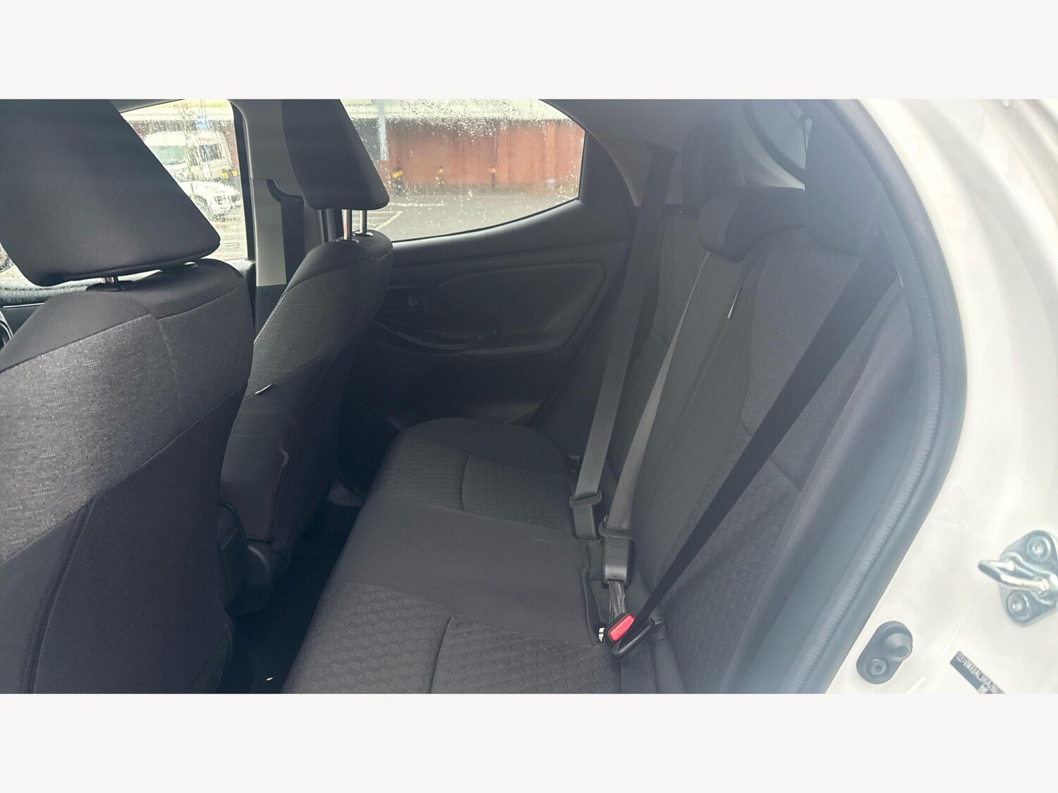 Used Toyota Yaris for sale - 77807805: Photo 15