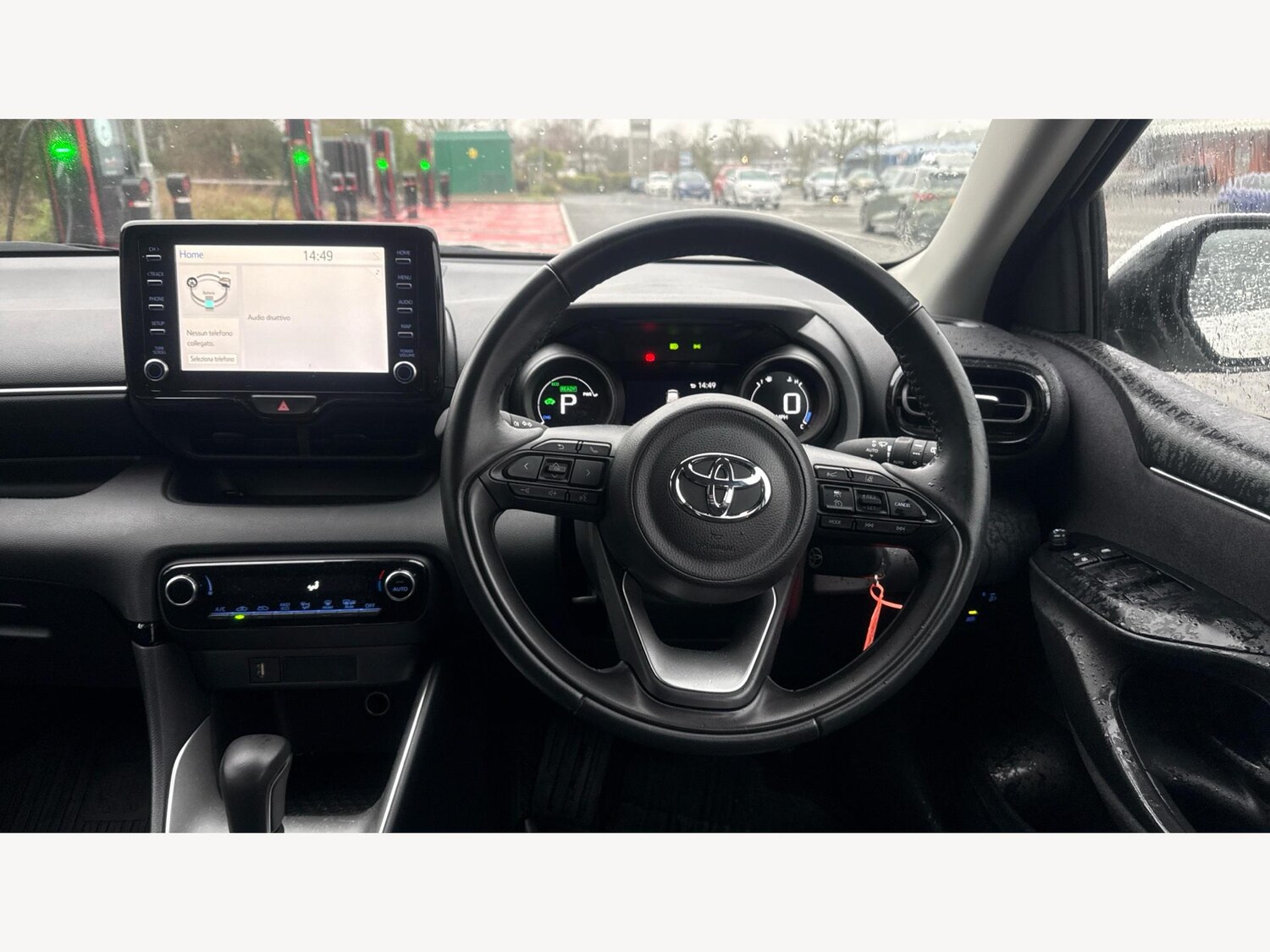 Used Toyota Yaris for sale - 77807805: Photo 8