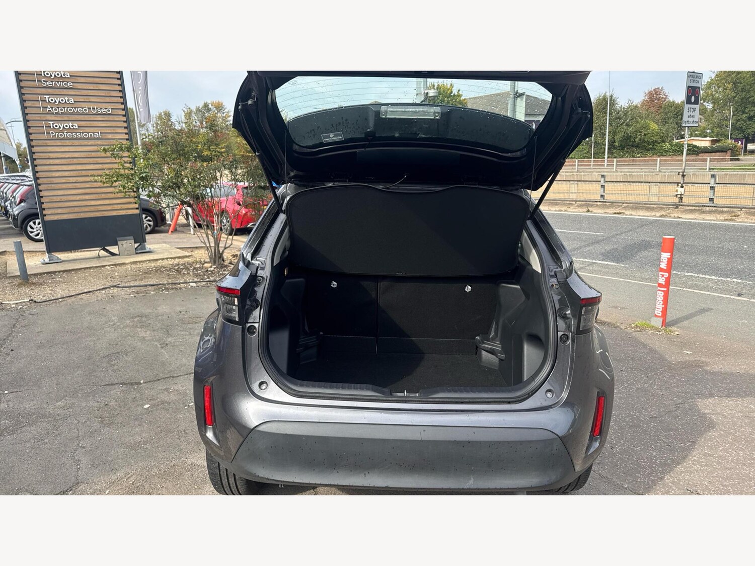 Used Toyota Yaris Cross 2024 for sale - 76200890: Photo 16