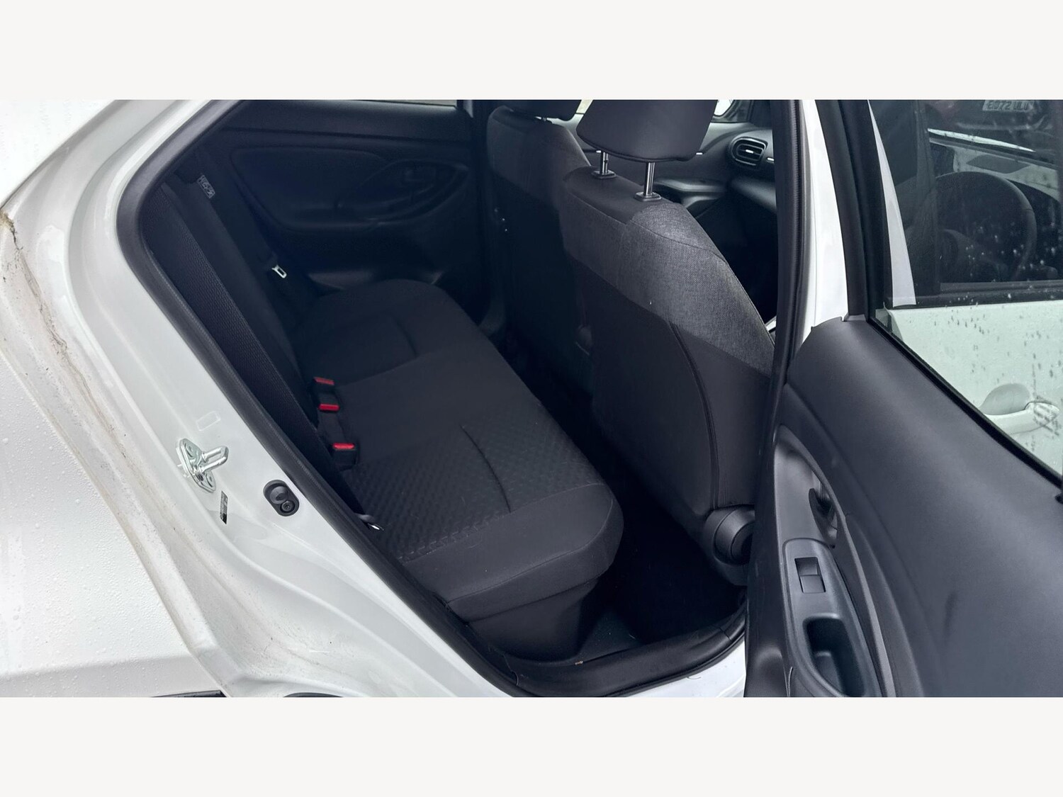 Used Toyota Yaris Cross 2024 for sale - 77626187: Photo 14