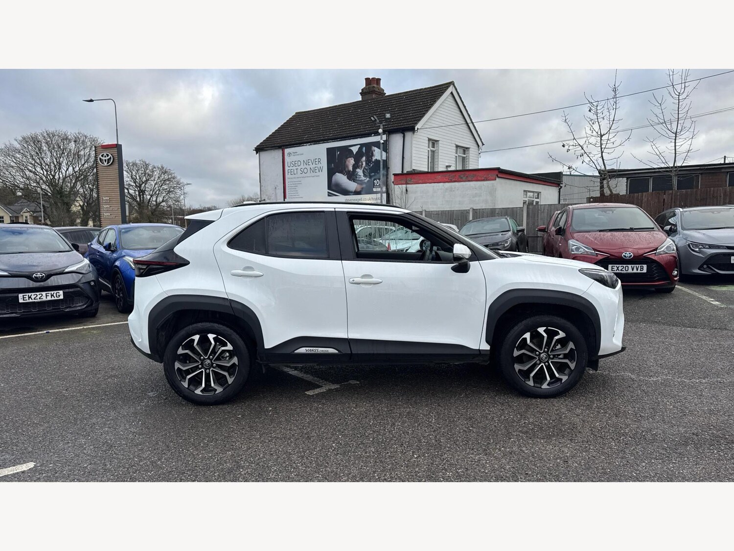 Used Toyota Yaris Cross 2024 for sale - 77626187: Photo 18