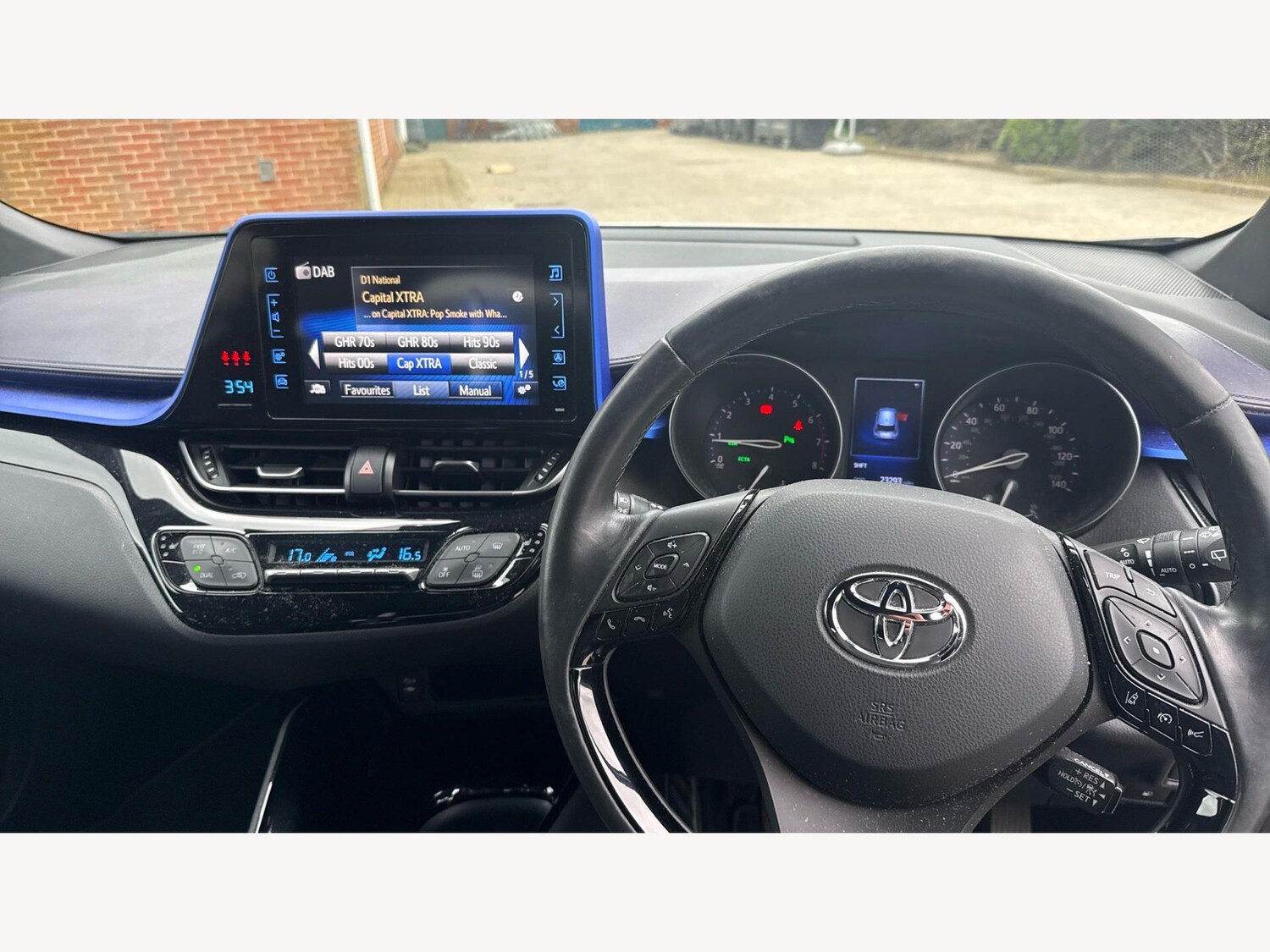 Used Toyota C-HR for sale - 77909439: Photo 10