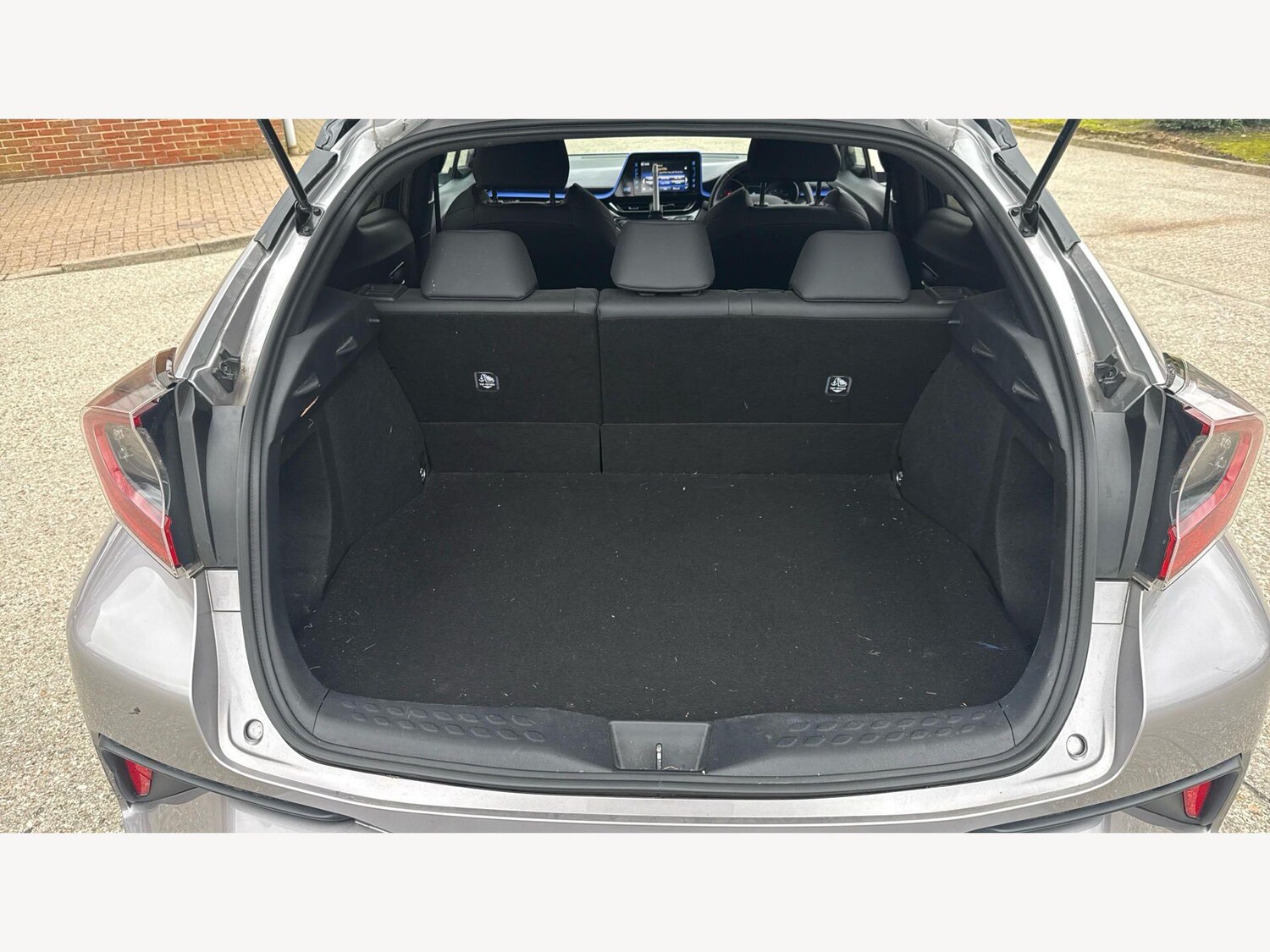 Used Toyota C-HR for sale - 77909439: Photo 16