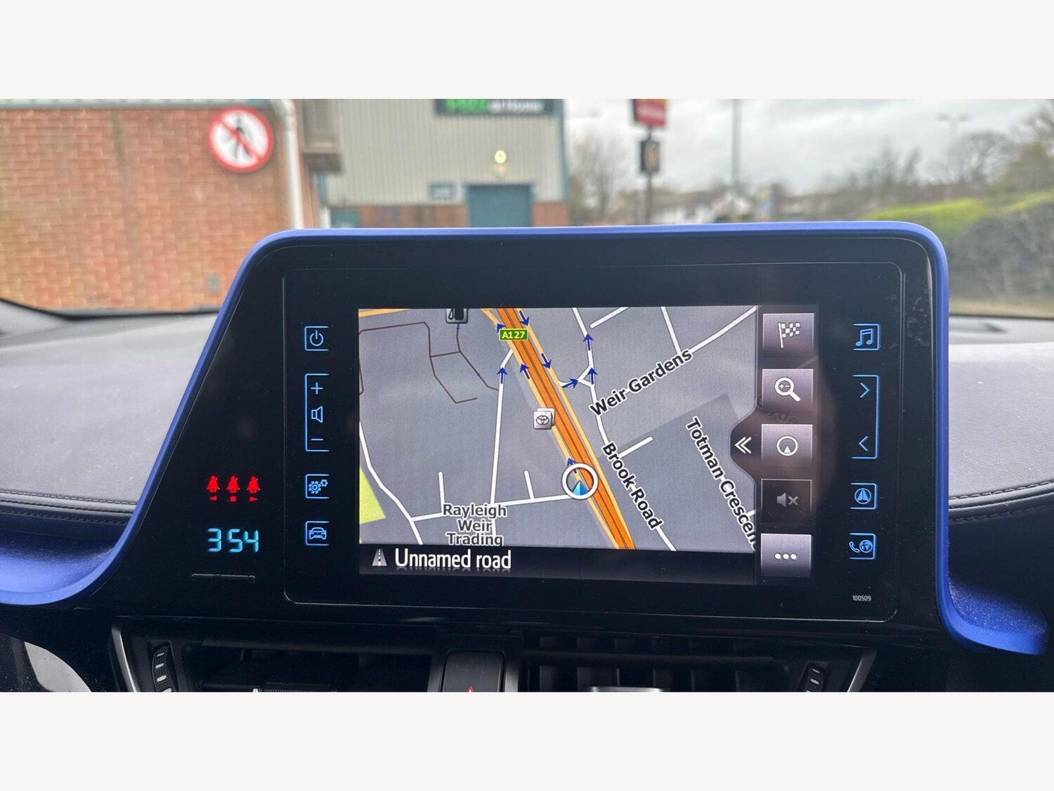 Used Toyota C-HR for sale - 77909439: Photo 9