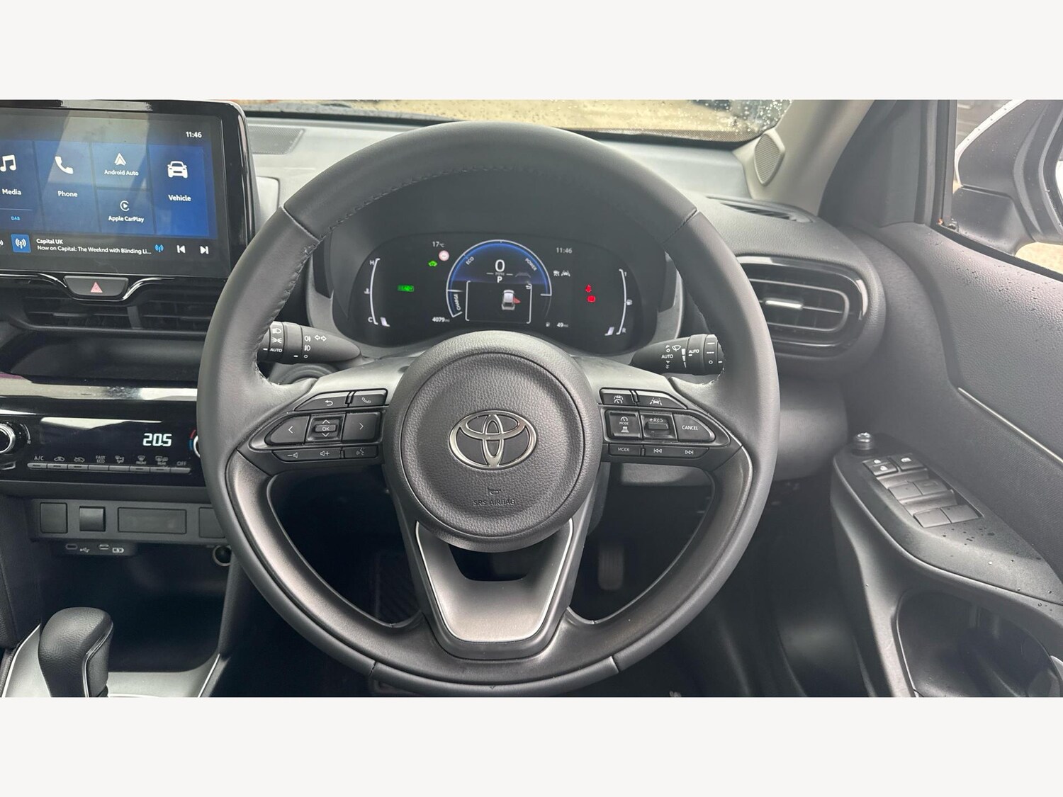 Used Toyota Yaris Cross 2025 for sale - 76201003: Photo 10