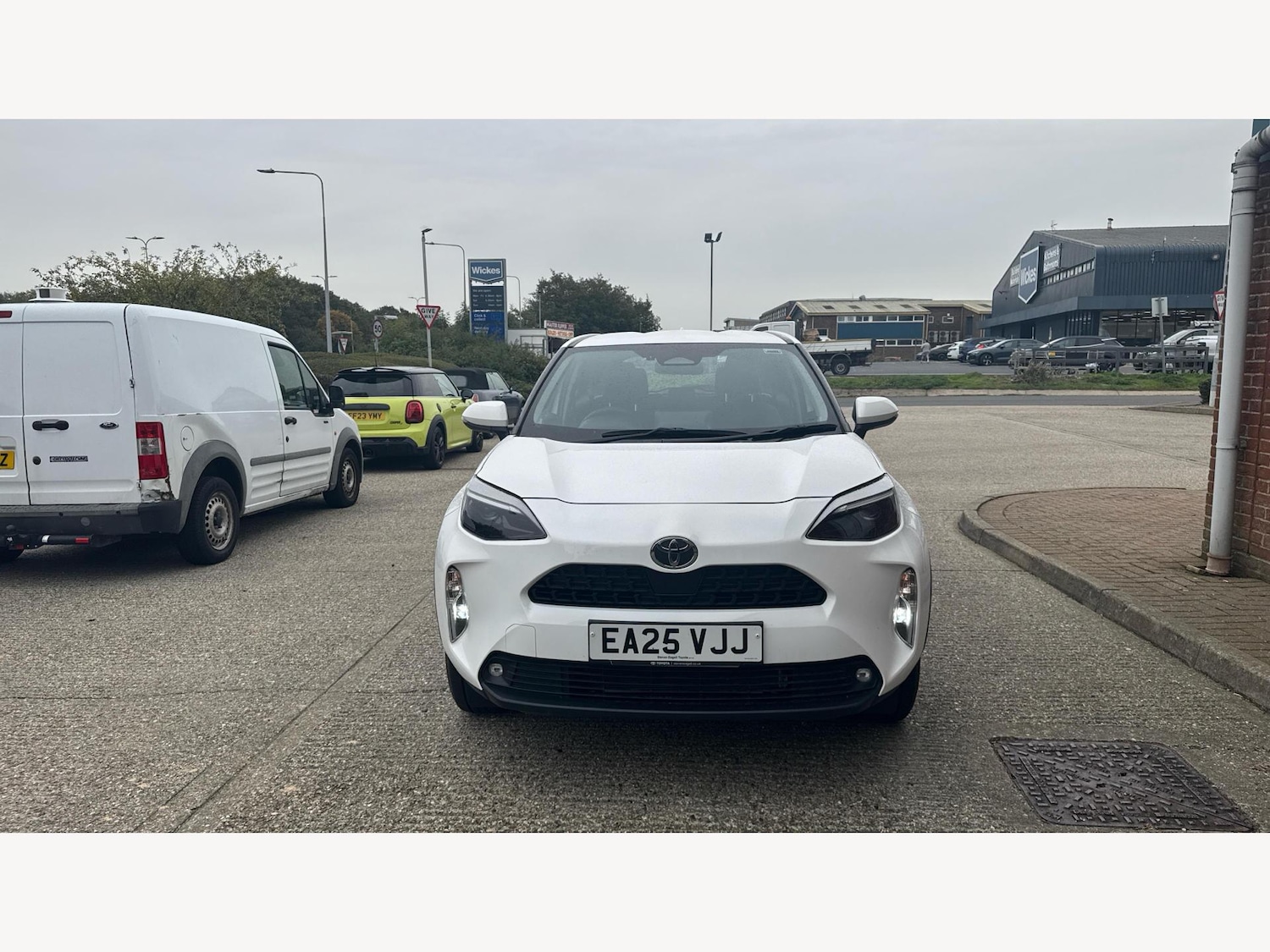Used Toyota Yaris Cross 2025 for sale - 76201003: Photo 17