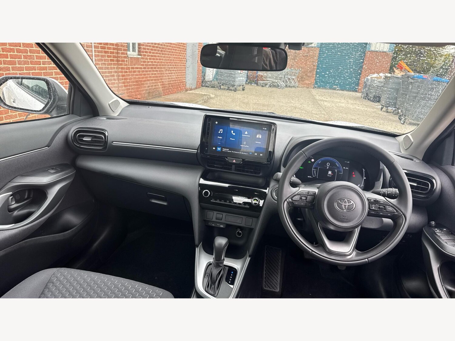 Used Toyota Yaris Cross 2025 for sale - 76201003: Photo 7