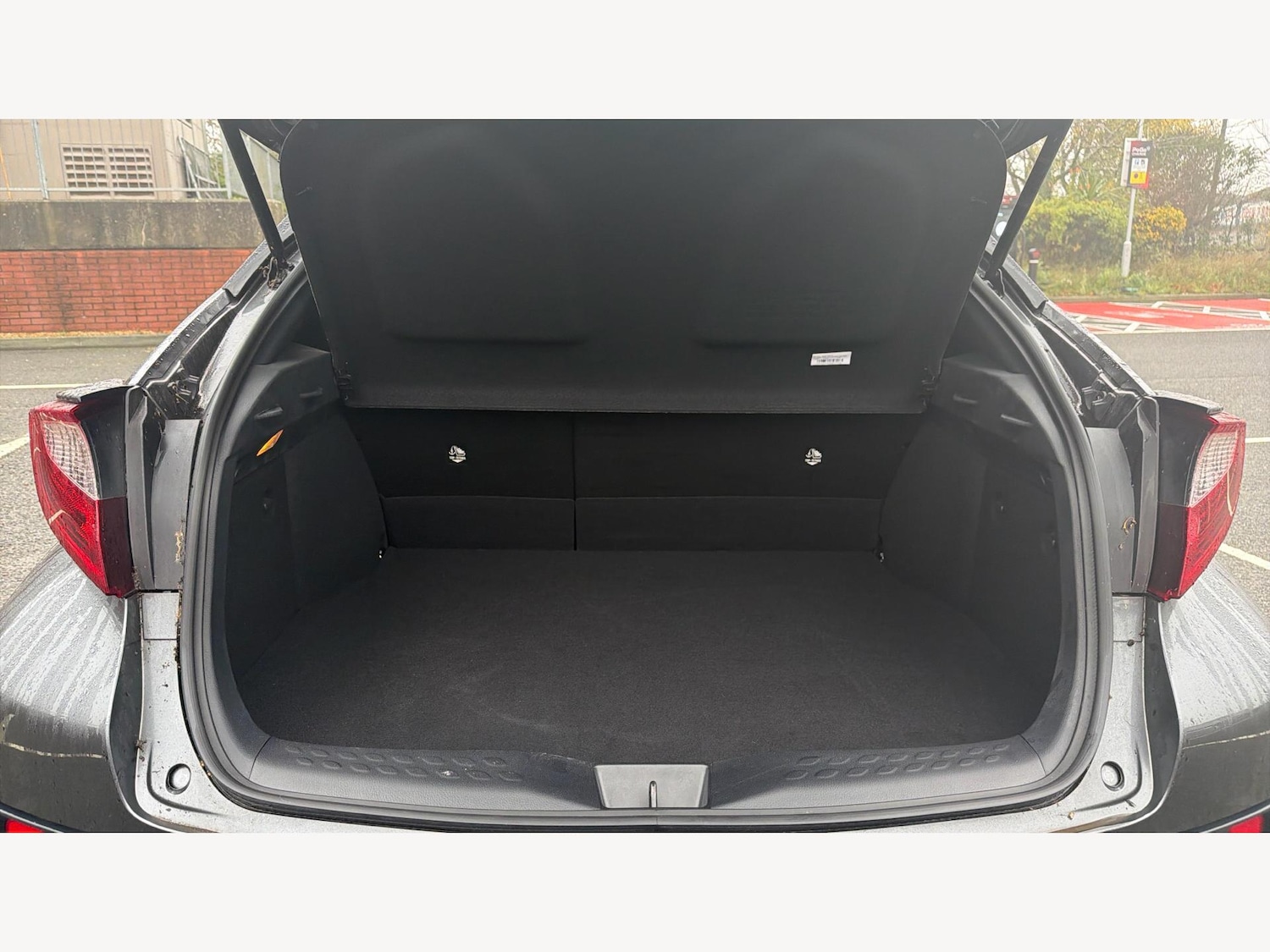 Used Toyota C-HR 2023 for sale - 77191604: Photo 16