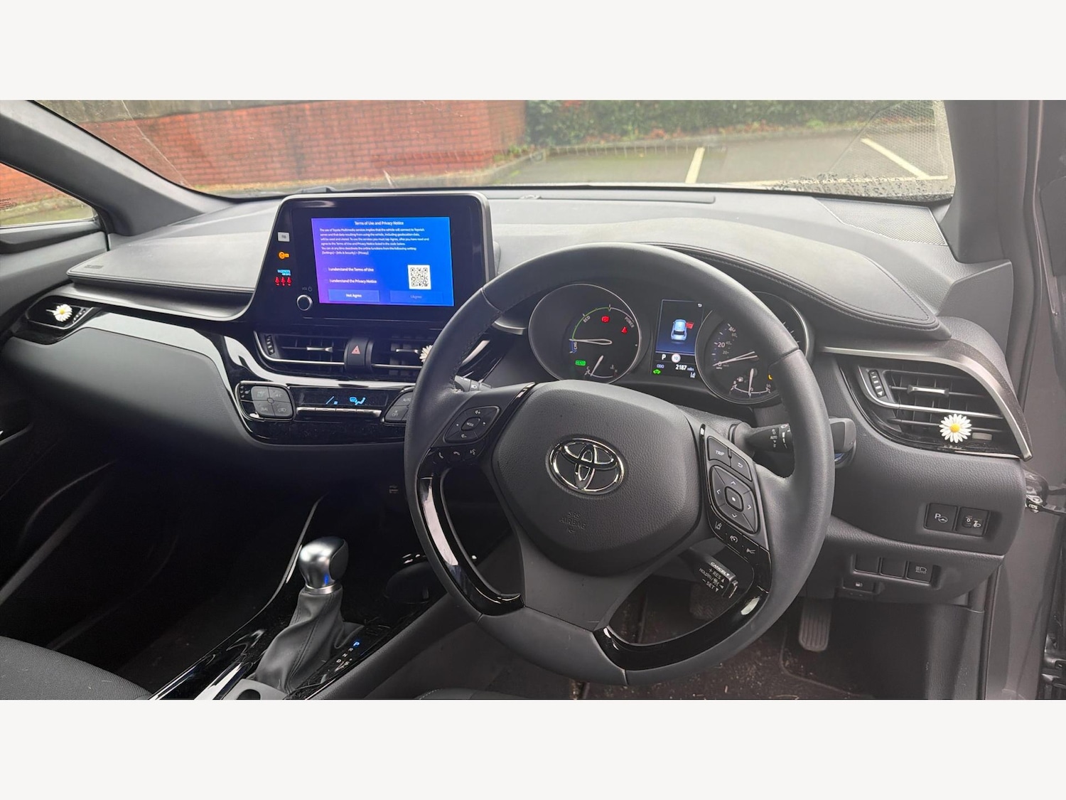 Used Toyota C-HR 2023 for sale - 77191604: Photo 8