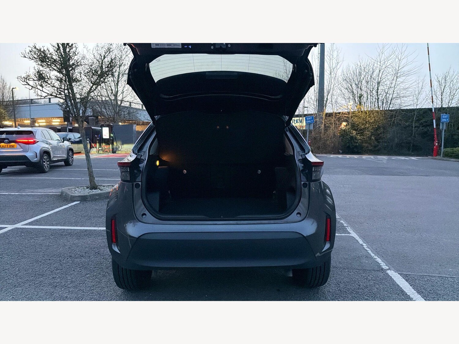 Used Toyota Yaris Cross for sale - 77883275: Photo 16