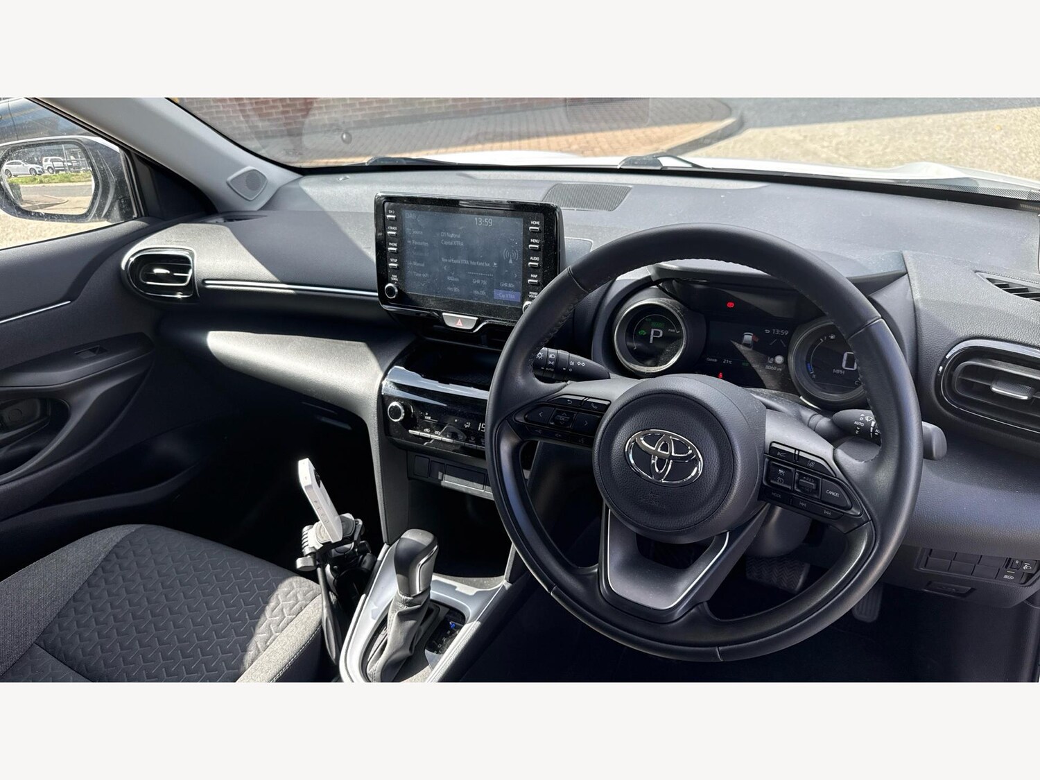 Used Toyota Yaris Cross 2024 for sale - 75977799: Photo 10