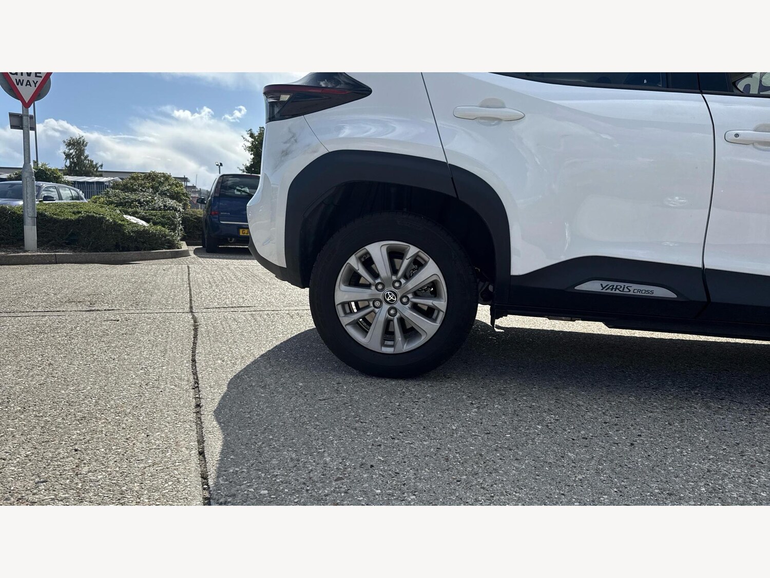 Used Toyota Yaris Cross 2024 for sale - 75977799: Photo 20