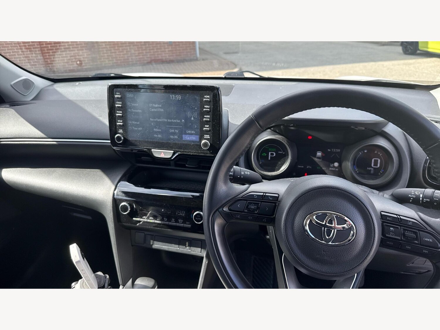 Used Toyota Yaris Cross 2024 for sale - 75977799: Photo 8