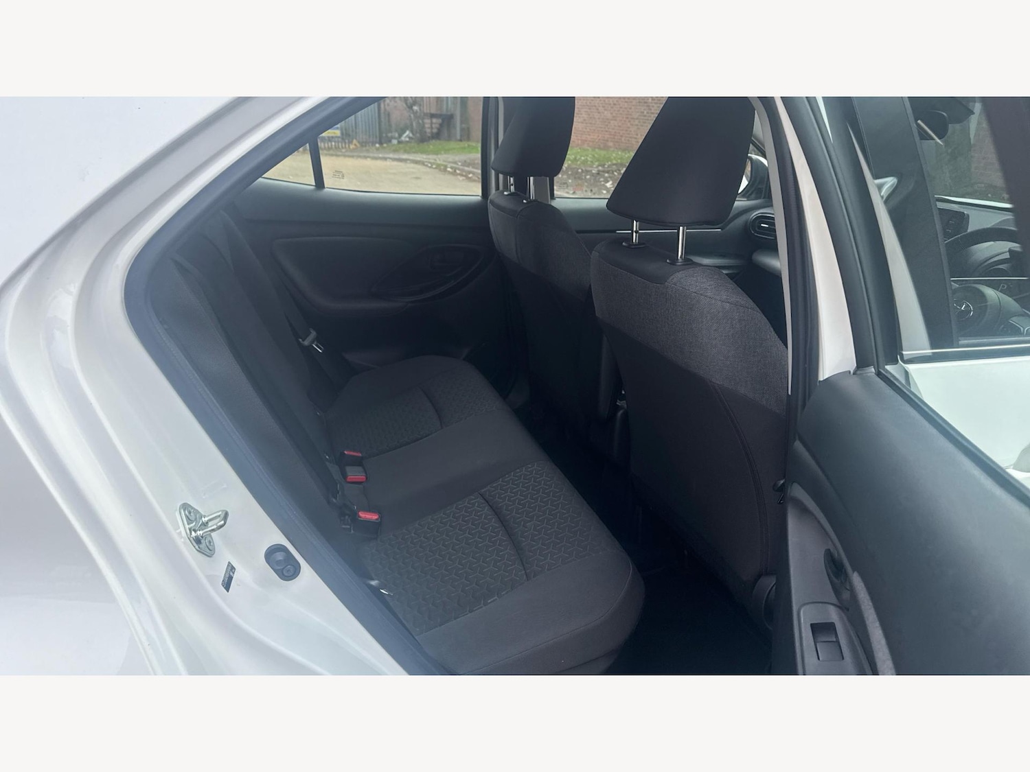 Used Toyota Yaris Cross 2022 for sale - 76371264: Photo 14