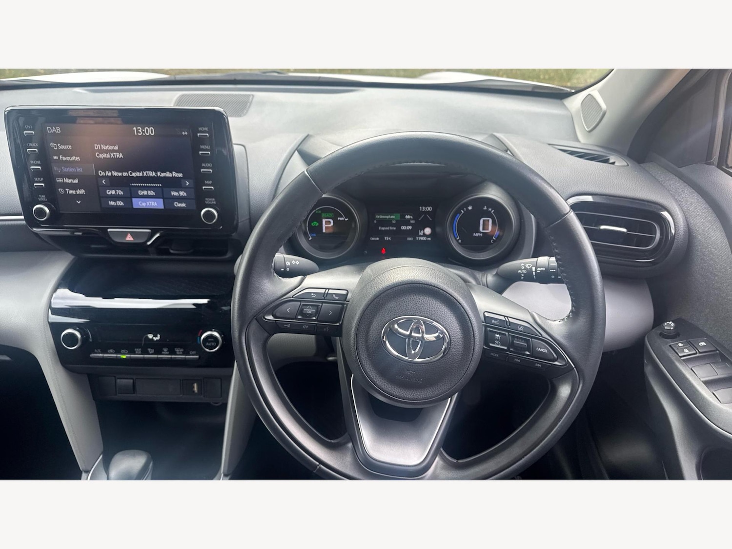 Used Toyota Yaris Cross 2022 for sale - 76371264: Photo 8