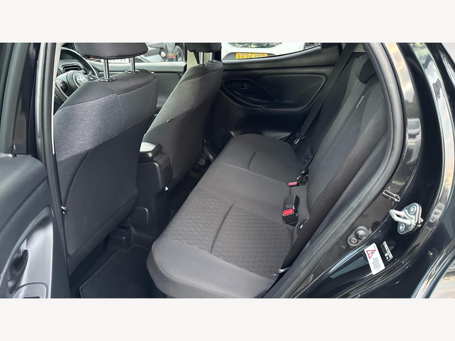 Used Toyota Yaris 2023 for sale - 76772264: Photo 15