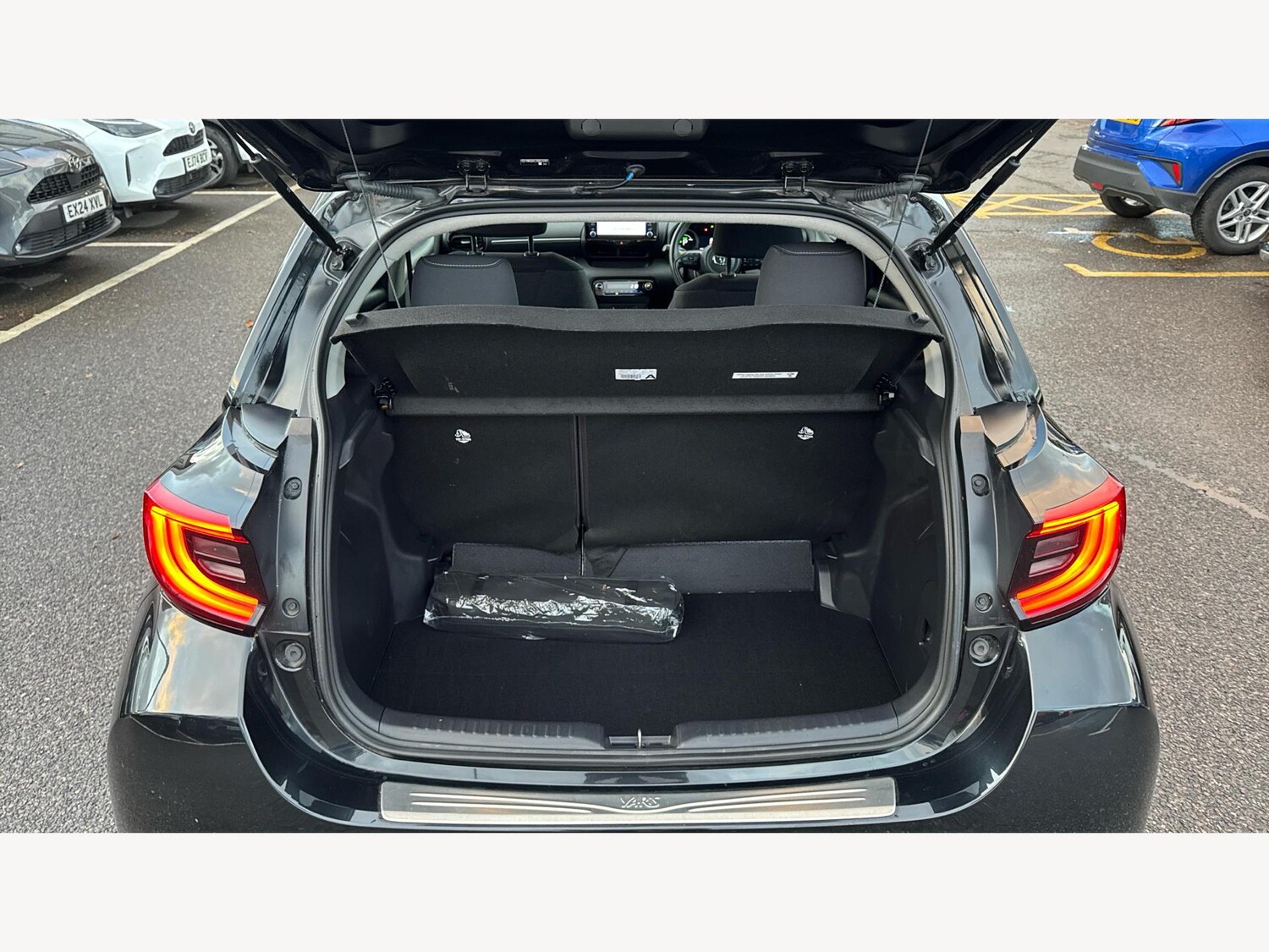 Used Toyota Yaris 2023 for sale - 76772264: Photo 16