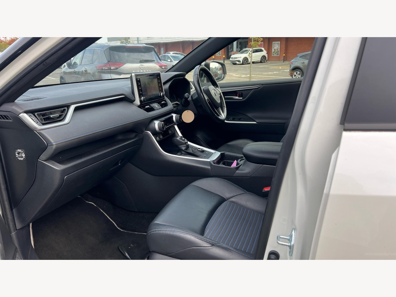 Used Toyota RAV4 2020 for sale - 76613027: Photo 12