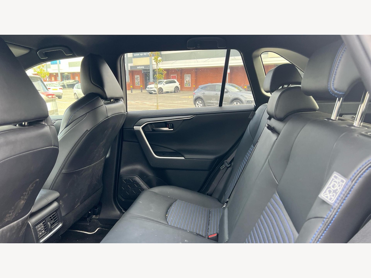 Used Toyota RAV4 2020 for sale - 76613027: Photo 15