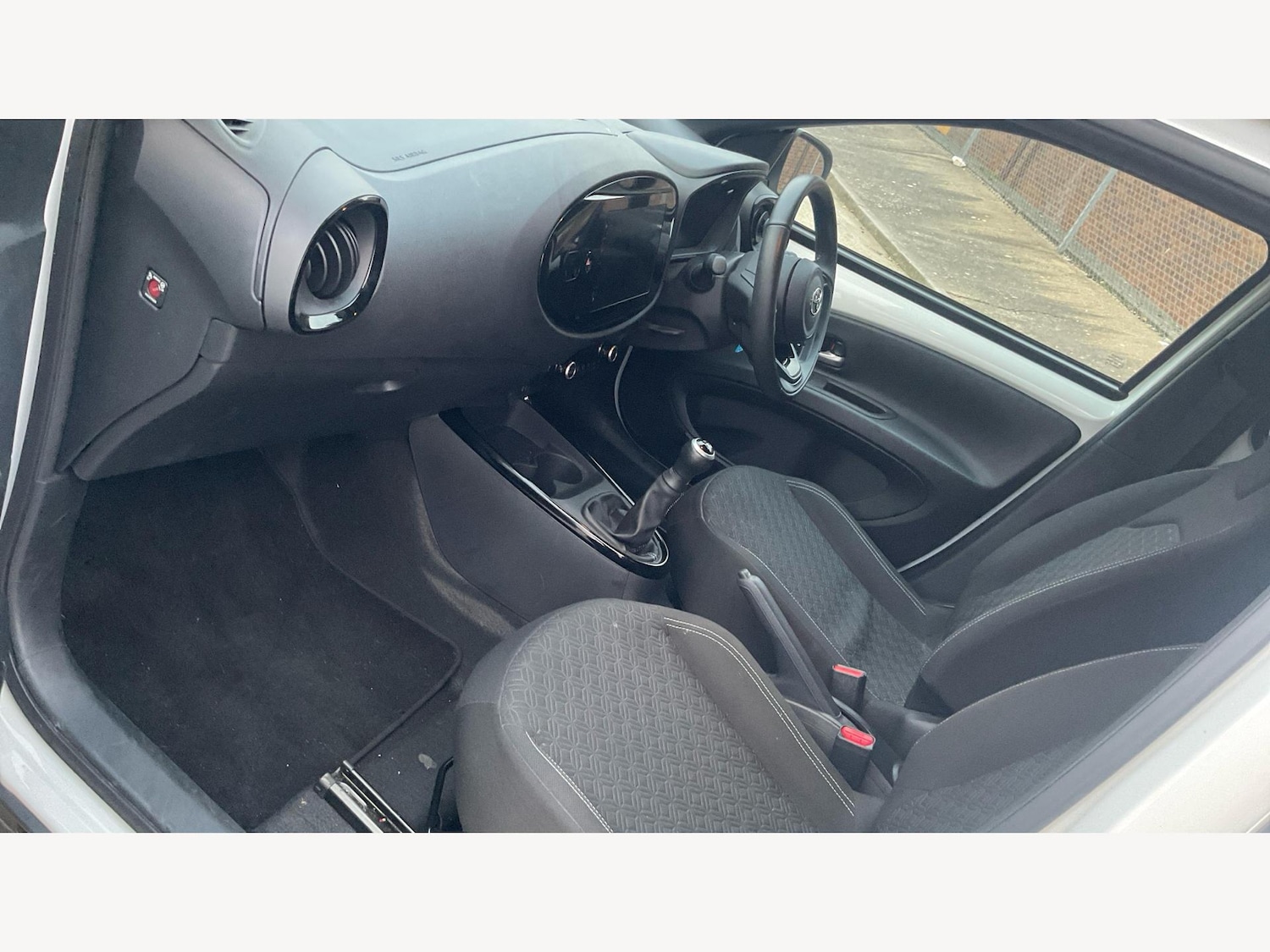 Used Toyota Aygo X 2024 for sale - 76824712: Photo 12