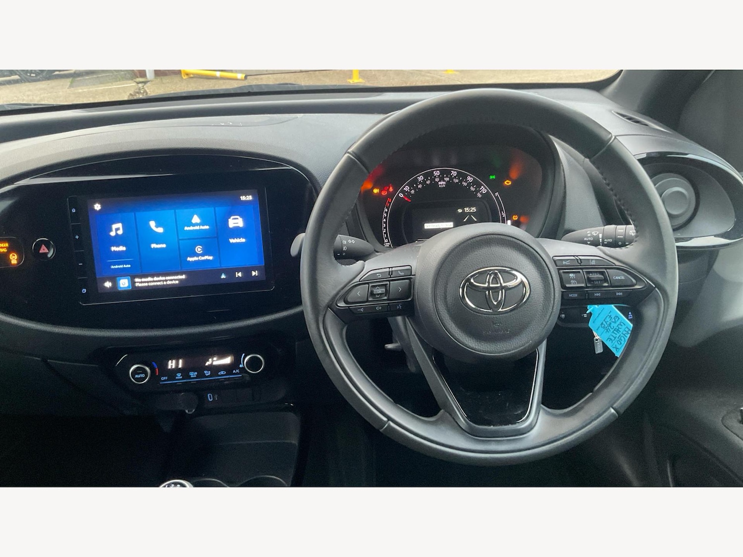 Used Toyota Aygo X 2024 for sale - 76824712: Photo 8