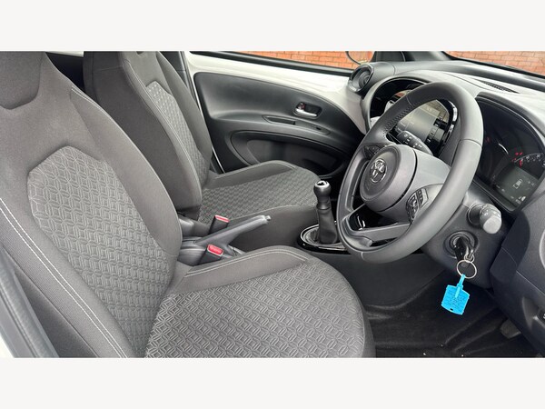 Used Toyota Aygo X 2023 for sale - 75634942: Photo 13