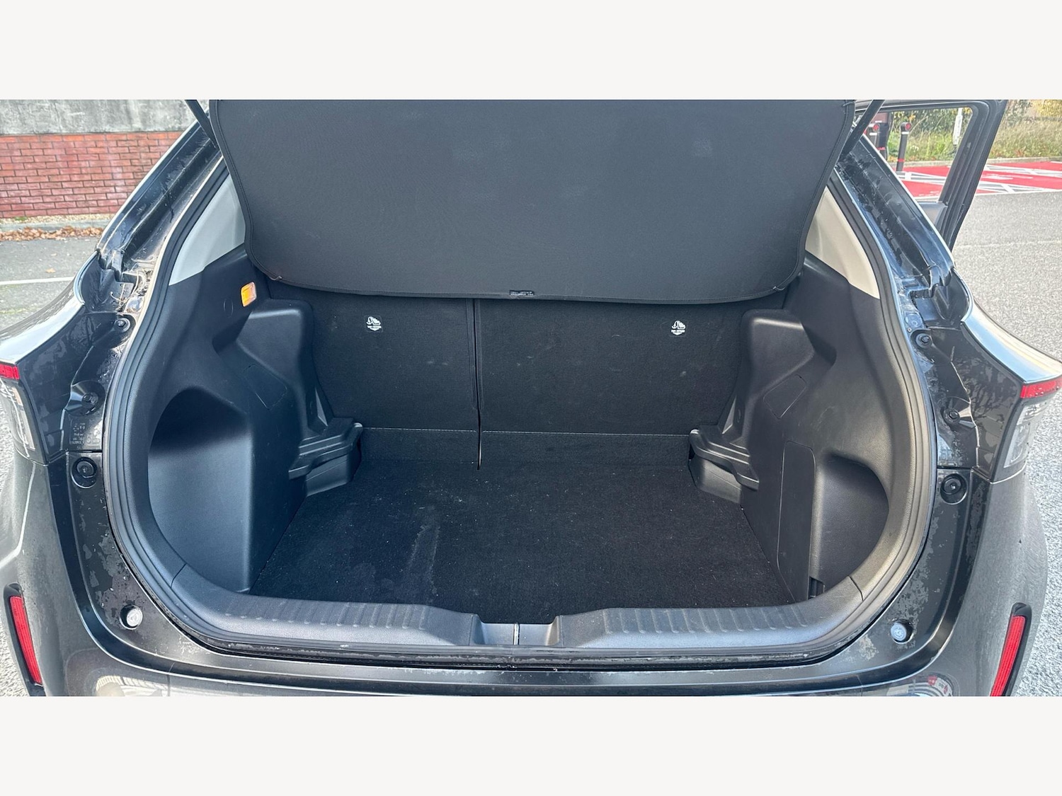 Used Toyota Yaris Cross 2022 for sale - 76849632: Photo 16