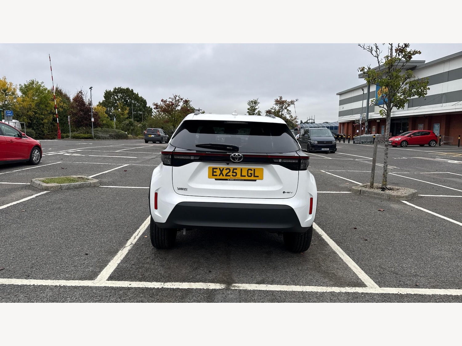Used Toyota Yaris Cross 2025 for sale - 76296008: Photo 21