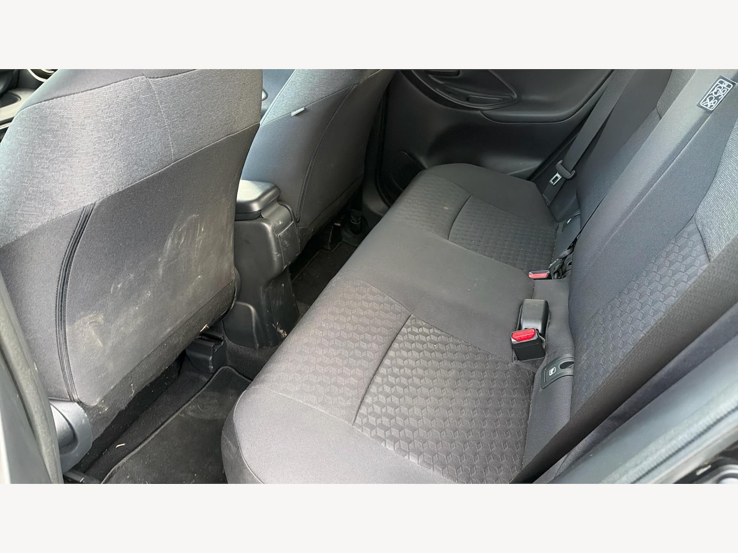 Used Toyota Yaris 2022 for sale - 77634024: Photo 15