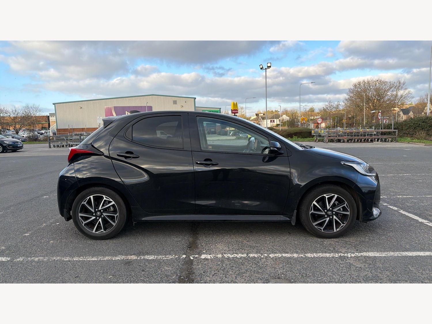 Used Toyota Yaris 2022 for sale - 77634024: Photo 18