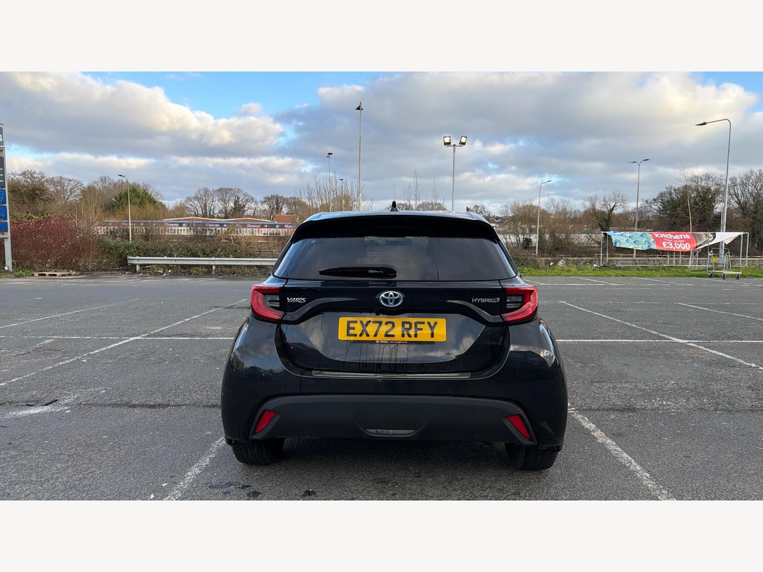 Used Toyota Yaris 2022 for sale - 77634024: Photo 21