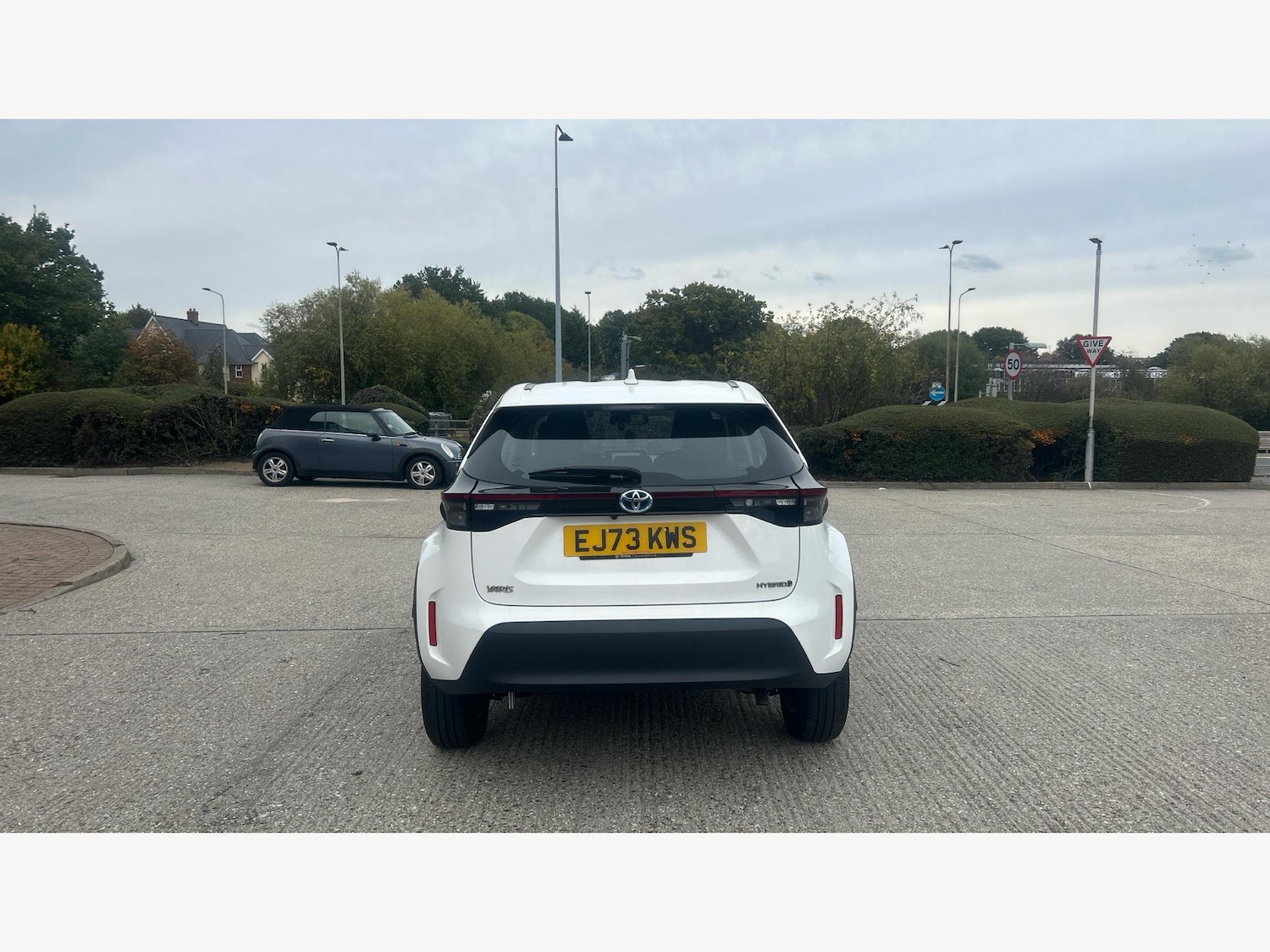 Used Toyota Yaris Cross 2023 for sale - 76634302: Photo 21