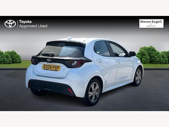 Used Toyota Yaris 2024 for sale - 79484200: Photo
