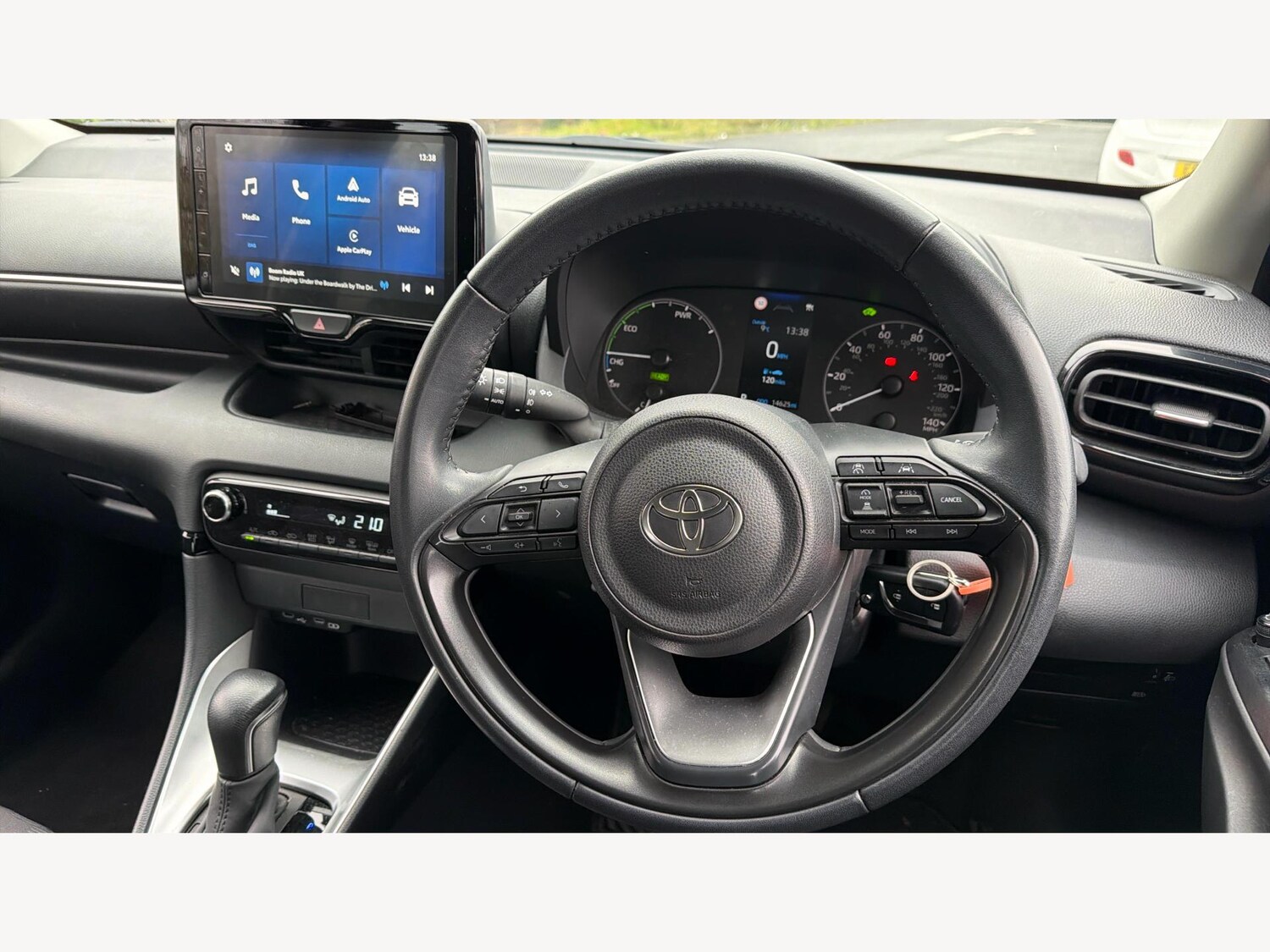 Used Toyota Yaris 2024 for sale - 77509799: Photo 8