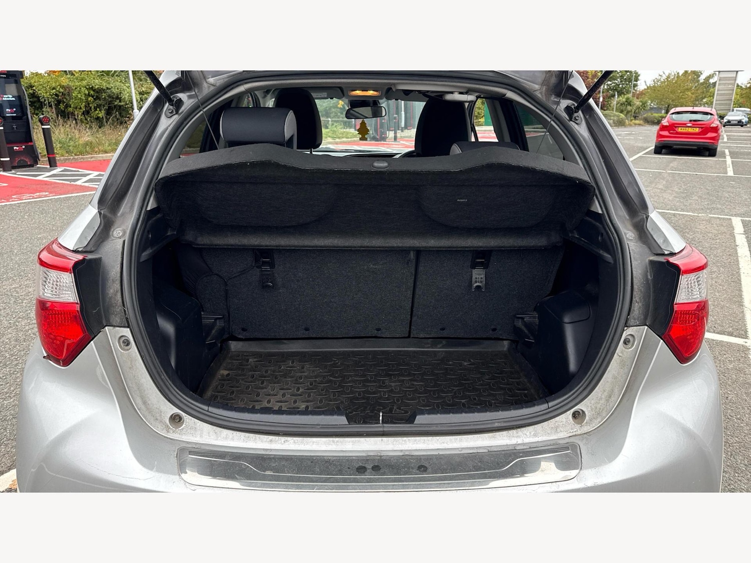 Used Toyota Yaris 2019 for sale - 76370496: Photo 16