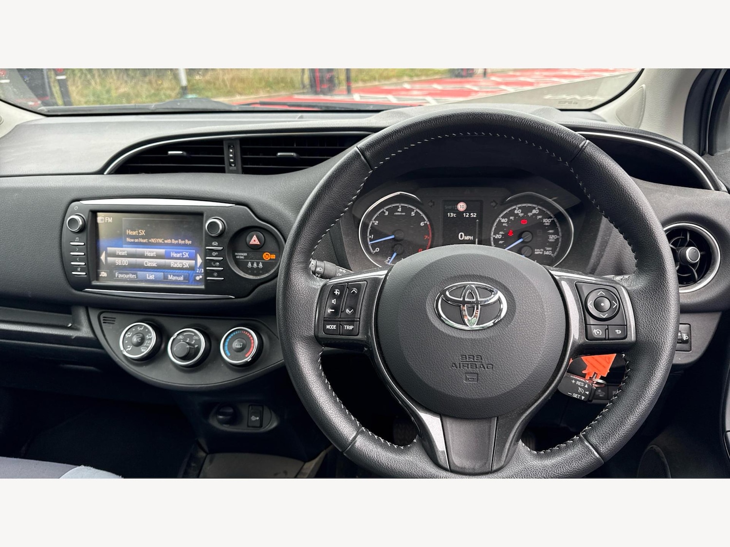 Used Toyota Yaris 2019 for sale - 76370496: Photo 8