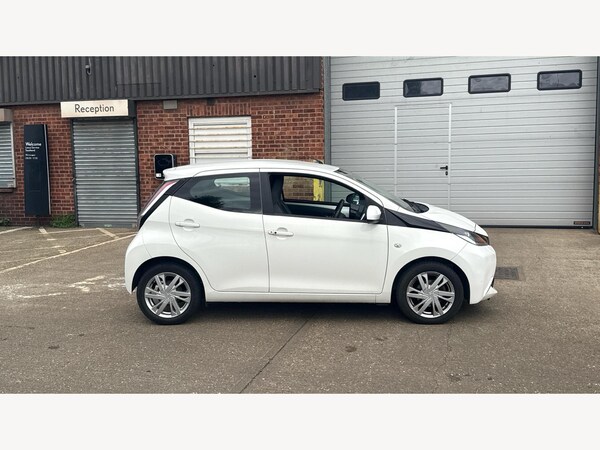 Used Toyota AYGO 2015 for sale - 76201442: Photo 18