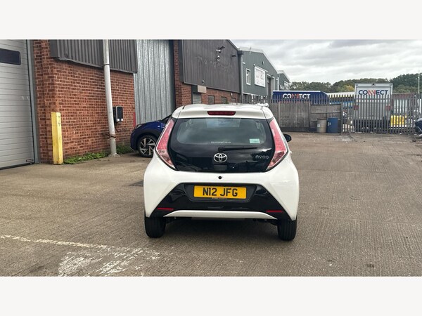 Used Toyota AYGO 2015 for sale - 76201442: Photo 21