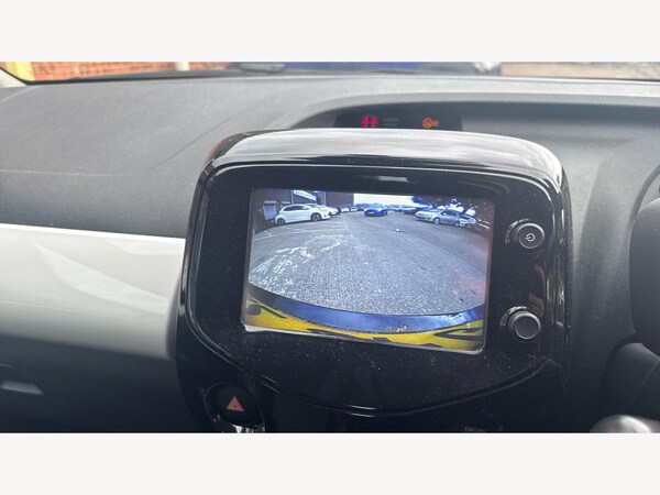 Used Toyota AYGO 2015 for sale - 76201442: Photo 22