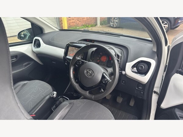 Used Toyota AYGO 2015 for sale - 76201442: Photo 7