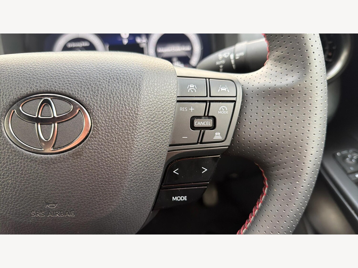 Used Toyota C-HR for sale - 77658943: Photo 24